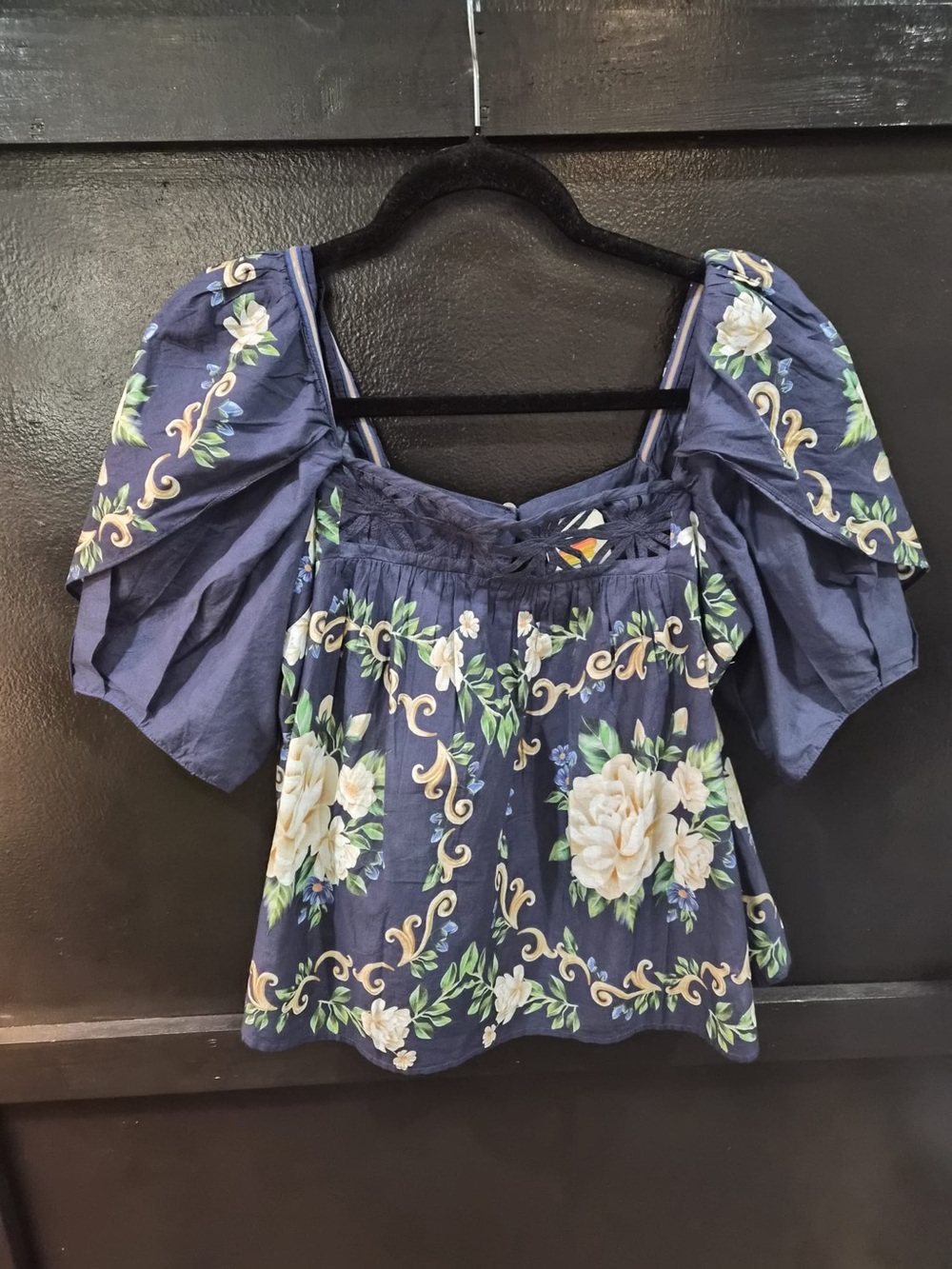 FARM Rio | Navy Floral Top | Size Medium - Picture 3 of 10